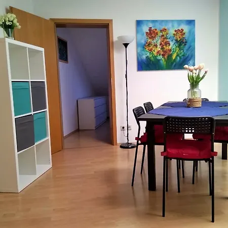 Gaestewohnung 4-raum Fuer 2-8 Personen * Zwickau