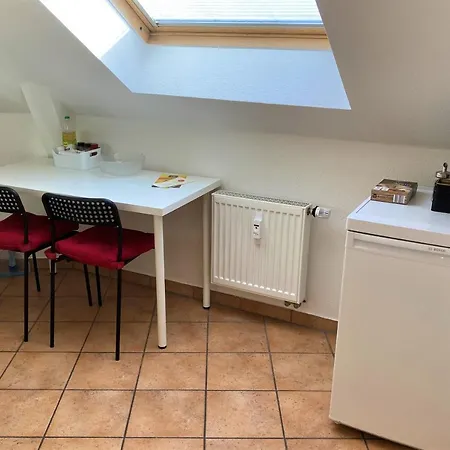 Apartment Gaestewohnung 4-raum Fuer 2-8 Personen
